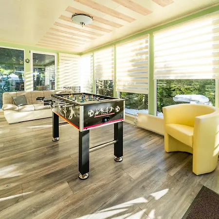 Forest With Sauna 펜션 *