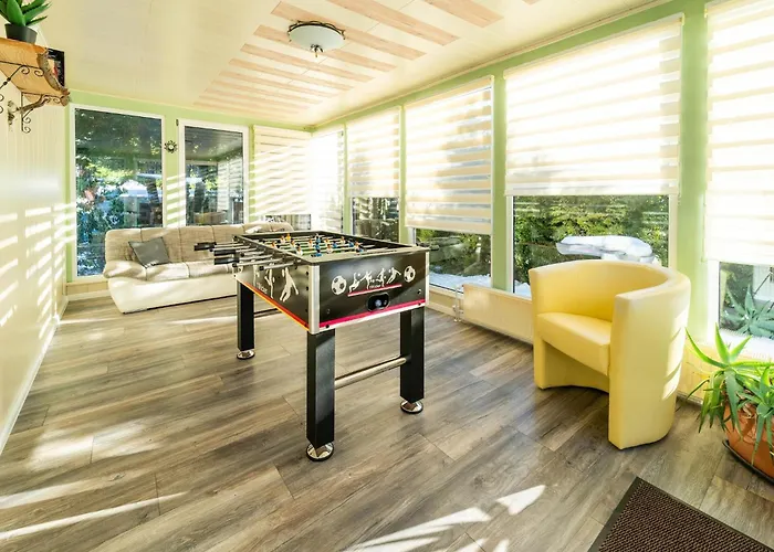 Forest With Sauna 펜션 *